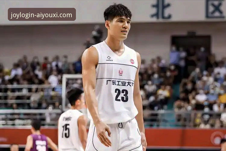 CBA状元陈国豪因回避条款再次无缘对阵北控，这背后是怎样的规则博弈？